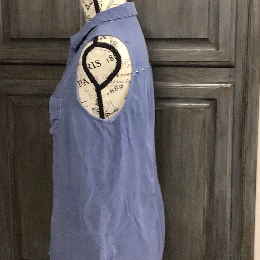 Rock Republic sleeveless top. - Picture 3 of 6